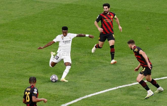 首个遭遇类 首个遭遇类